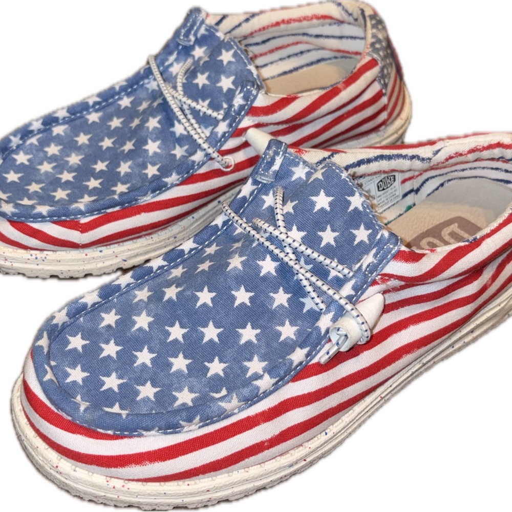 Mens HEY DUDE shoes size 7